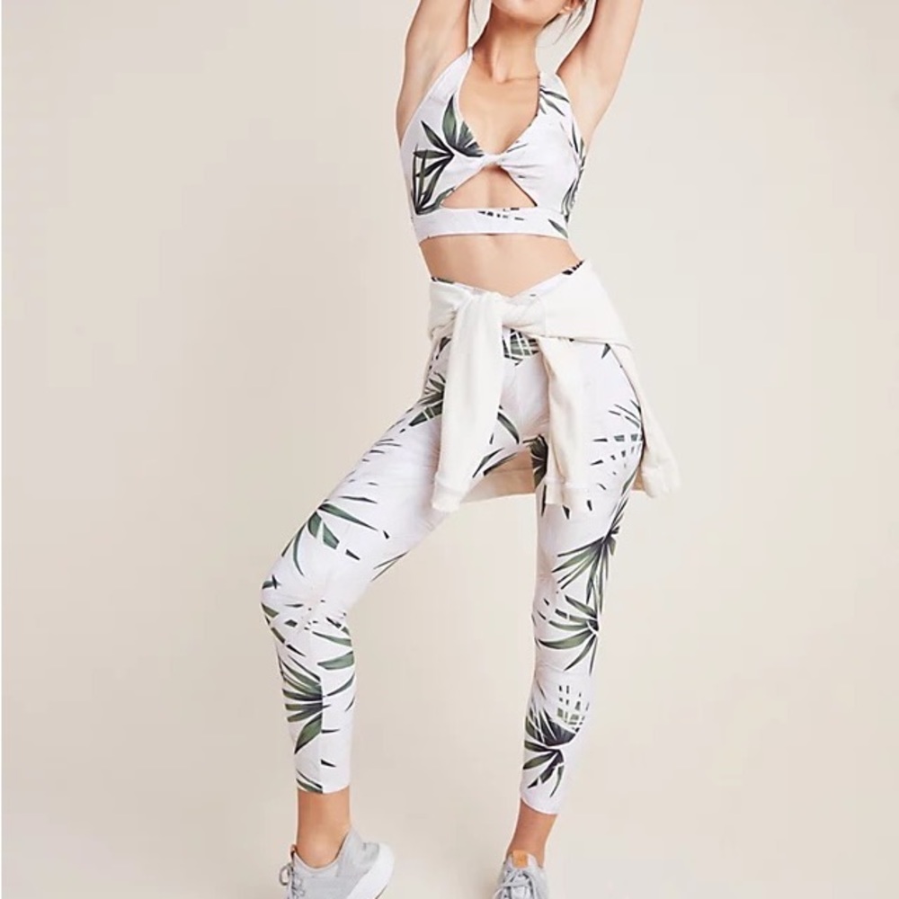Beach riot tropical workout set